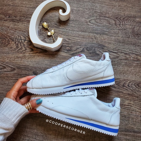 Nike Shoes - NEW Nike Classic Cortez Premium